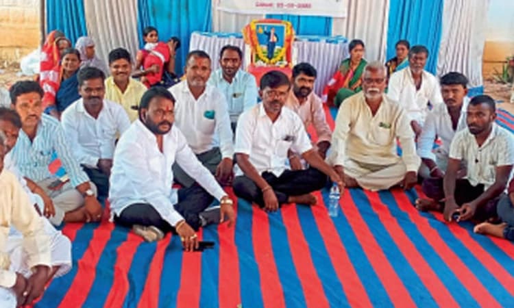 ಪಿಡಿಒ ಅಮಾನತಿಗೆ ಗ್ರಾಪಂ ಸದಸ್ಯರ ಧರಣಿ