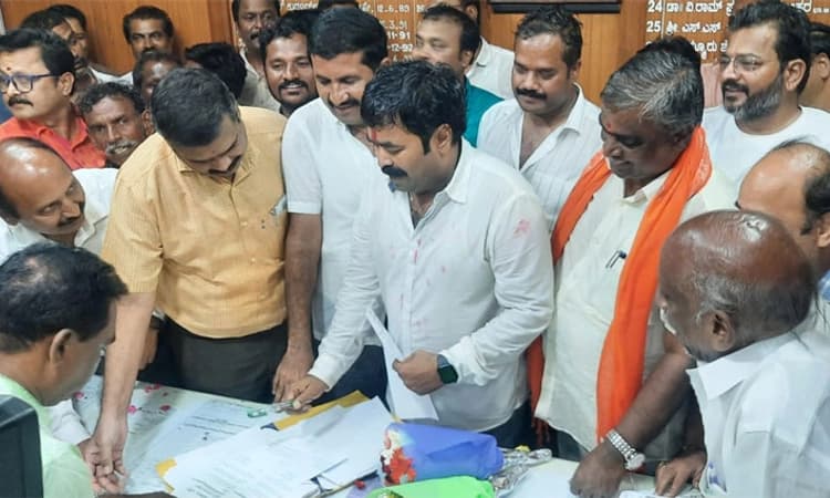 ಬುಡಾ ನೂತನ ಅಧ್ಯಕ್ಷ ಮಾರುತಿ ಪ್ರಸಾದ್ ಅಧಿಕಾರ ಸ್ವೀಕಾರ