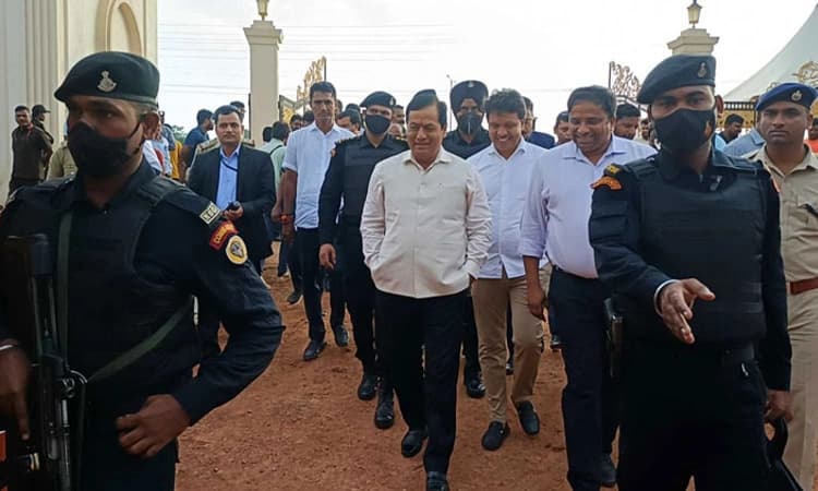 ಪ್ರಧಾನಿ ಸ್ವಾಗತಕ್ಕೆ ಮಂಗಳೂರು ಸಜ್ಜು : ವ್ಯಾಪಕ ಭದ್ರತೆ, ನಗರದಲ್ಲಿ ಕಟ್ಟೆಚ್ಚರ