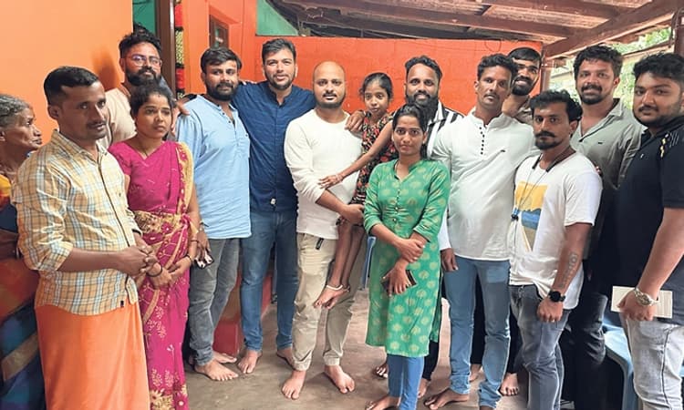 ಕಾಪು : ಬಾಲಕಿಯ ಚಿಕಿತ್ಸೆಗಾಗಿ ವೇಷ ಧರಿಸಿ 10 ಲಕ್ಷ ರೂ. ಸಂಗ್ರಹಿಸಿದ ಯೂಟ್ಯೂಬರ್