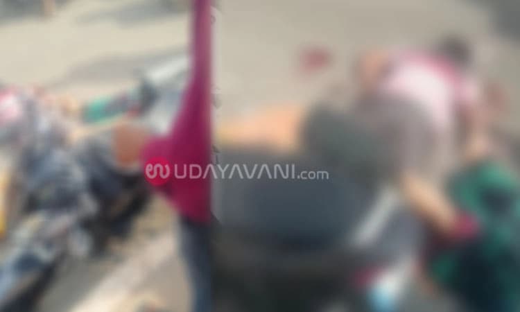 ಬೈಕ್‌ ಗೆ ಟಿಪ್ಪರ್‌ ಲಾರಿ ಢಿಕ್ಕಿ: ದಂಪತಿ ಸೇರಿ ಒಂದೇ ಕುಟುಂಬದ ಮೂವರು ಸ್ಥಳದಲ್ಲೇ ಸಾವು