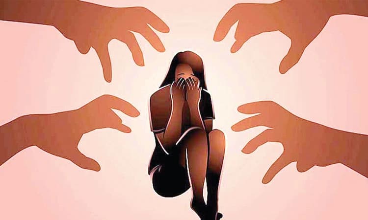 ಕರಿಯರ್‌ ಕಾರಿಡಾರ್‌ನಲ್ಲಿ ವಿಕೃತಿ ಕರಾಮತ್ತು