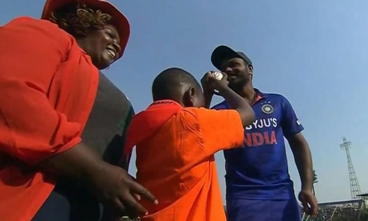 ಜಿಂಬಾಬ್ವೆಯಲ್ಲಿ ದಯಾಮಯಿಯಾಗಿ ಪ್ರಶಂಸೆಗೊಳಗಾದ ಸಂಜು ಸ್ಯಾಮ್ಸನ್