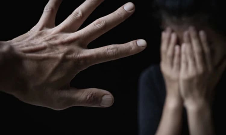 ಅತ್ಯಾಚಾರ ವಿರೋಧಿಸಿದ ಬಾಸ್ಕೆಟ್‌ಬಾಲ್ ಆಟಗಾರ್ತಿ: 25 ಅಡಿ ಎತ್ತರದಿಂದ ತಳ್ಳಿದ ದುರುಳರು