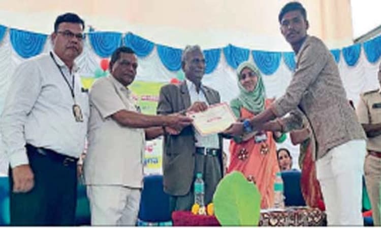 ವಿದ್ಯಾರ್ಥಿ ಜೀವನ ಮುಳ್ಳಿನ ಹಾಸಿಗೆ ಇದ್ದಂತೆ: ಭಾಸ್ಕರ್‌