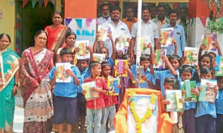 ಶೈಕ್ಷಣಿಕ ಅಭಿವೃದ್ದಿಗೆ ದಾನಿಗಳ ಸಹಕಾರ ಮುಖ್ಯ