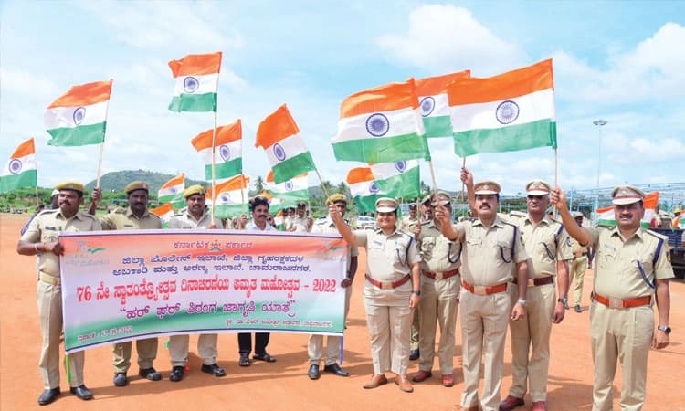 ನಗರಸಭೆ, ಪೊಲೀಸ್‌ ಇಲಾಖೆಯಿಂದ ಜಾಥಾ