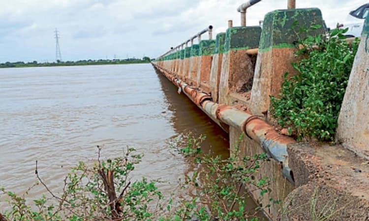 ಮತ್ತೆ ಪ್ರವಾಹ ಭೀತಿ: ಕೃಷ್ಣಾ ತೀರದ ಗ್ರಾಮಗಳಲ್ಲಿ ಕಟ್ಟೆಚ್ಚರ