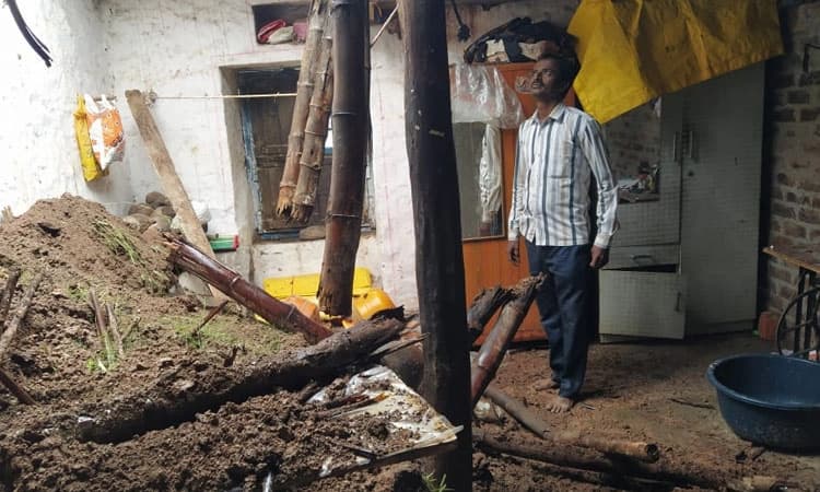 ರಬಕವಿ-ಬನಹಟ್ಟಿ ತಾಲೂಕಿನಲ್ಲಿ ಮಳೆಯಿಂದ 65 ಕ್ಕೂ ಹೆಚ್ಚು ಮನೆಗಳಿಗೆ ಹಾನಿ