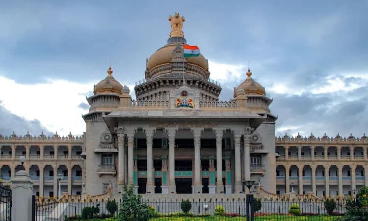 ಮಳೆಗಾಲದ ವಿಧಾನ ಮಂಡಲ ಅಧಿವೇಶನ ಅನುಮಾನ