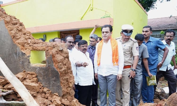 ರಾಮನಗರ ಜಿಲ್ಲೆಯ ನೆರೆಪೀಡಿತ ಪ್ರದೇಶಗಳಿಗೆ ಸಚಿವ ಅಶ್ವತ್ಥ ನಾರಾಯಣ ಭೇಟಿ