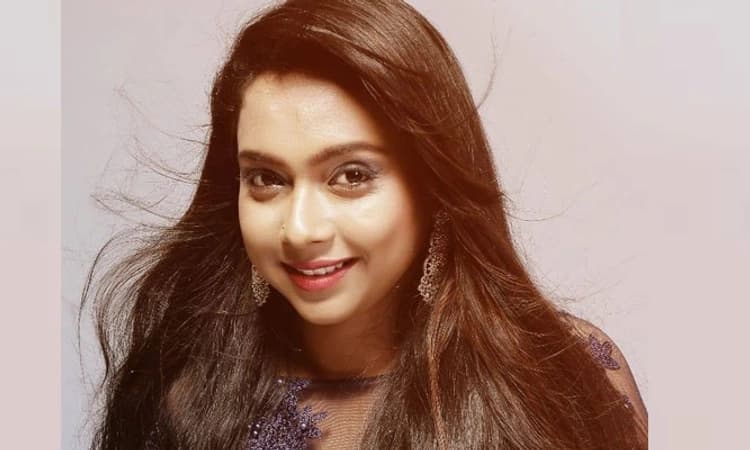 ಗಾಯಕಿ ಅನನ್ಯಾ ಭಟ್‌ ಈಗ ‘ಸೇನಾಪುರ’ ನಾಯಕಿ