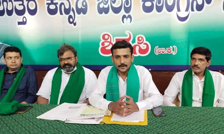 ಬಿಜೆಪಿ ಸರ್ಕಾರ ಕೃಷಿ ವಿರೋಧಿ ನೀತಿ ಕೈ ಬಿಟ್ಟು ರೈತರ ಪರವಾಗಿ ನಿಲ್ಲಲಿ: ಪ್ರವೀಣ ಹೆಗಡೆ