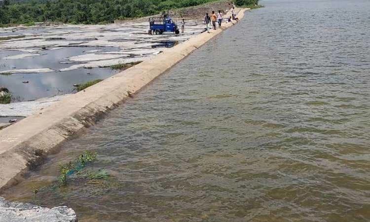 ಕೆರೆ ಕೋಡಿ ಹರಿಯಲು ಕೇವಲ 1 ಅಡಿ ಬಾಕಿ