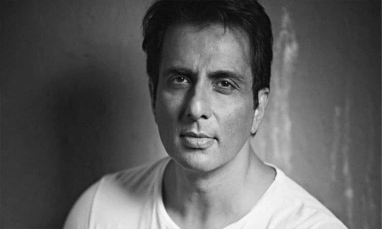 “ಸಮಯ ಎಲ್ಲದ್ದಕ್ಕೂ ಉತ್ತರ ನೀಡಲಿದೆ”: ಐಟಿ ದಾಳಿಗೆ ನಟ ಸೋನು ಸೂದ್ ಪ್ರತಿಕ್ರಿಯೆ  