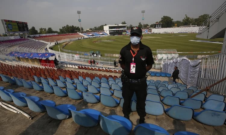 ಪಂದ್ಯ ನಡೆಯಲು ಕೆಲವೇ ಗಂಟೆ ಬಾಕಿ : ನ್ಯೂಜಿಲ್ಯಾಂಡಿನ ಪಾಕ್‌ ಪ್ರವಾಸ ದಿಢೀರ್‌ ರದ್ದು!