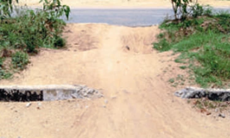 ಅಡ್ಡದಾರಿ: ಅಪಘಾತ ಕಟ್ಟಿಟ್ಟ ಬುತ್ತಿ; ವೇಗದ ವಾಹನ ಸಂಚಾರಕ್ಕೆ ಕಡಿವಾಣ ಅಗತ್ಯ