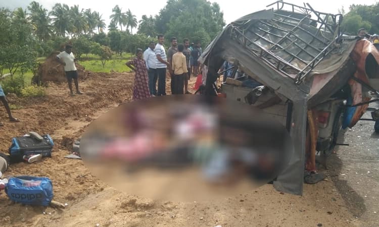 ಸಿಮೆಂಟ್ ಲಾರಿ – ಜೀಪು ನಡುವೆ ಭೀಕರ ಅಪಘಾತ : ಏಳು ಮಂದಿ ಸಾವು, ನಾಲ್ವರ ಸ್ಥಿತಿ ಗಂಭೀರ