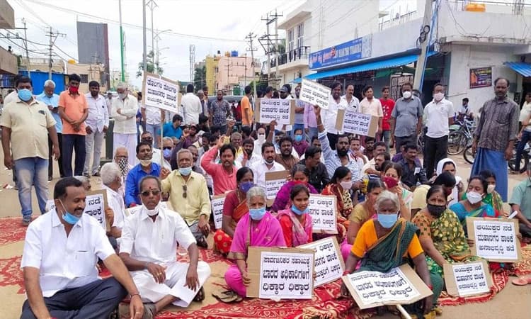 ಒಳಚರಂಡಿ ದುರವಸ್ಥೆ ಸರಿಪಡಿಸಿ