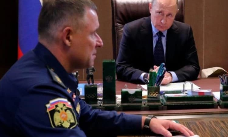 ಛಾಯಾಗ್ರಾಹಕನ ರಕ್ಷಿಸಲು ಹೋಗಿ ರಷ್ಯಾ ಸಚಿವ ಸಾವು!