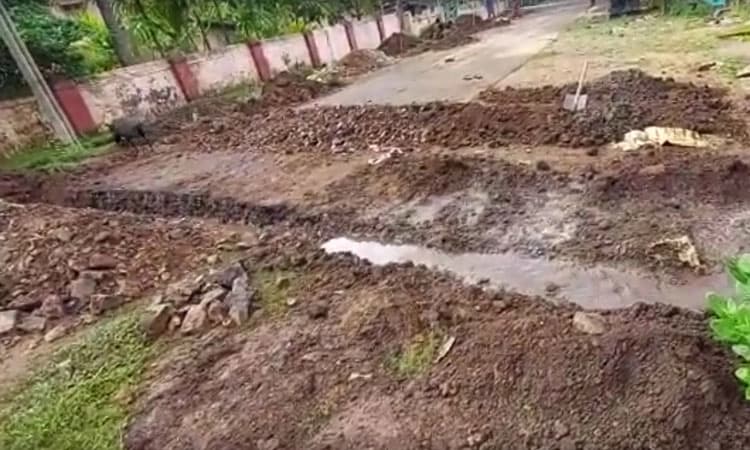 ವನಶ್ರೀನಗರದಲ್ಲಿ ಕುಡಿಯುವ ನೀರಿಗೆ ಸಂಕಷ್ಟ ತಂದಿಟ್ಟ ಯುಜಿಡಿ ಕಾಮಗಾರಿ