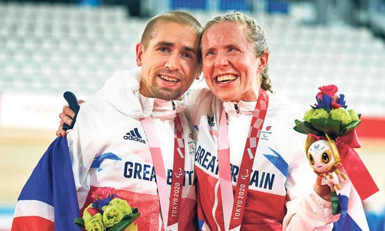 ಪ್ಯಾರಾಲಿಂಪಿಕ್ಸ್‌ : ಸೈಕ್ಲಿಂಗ್‌ನಲ್ಲಿ ಚಿನ್ನ ಗೆದ್ದ ದಂಪತಿ