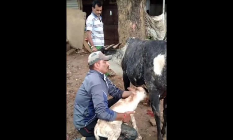 ಮಾನವೀಯ ಕಾರ್ಯಕ್ಕೆ ಸಾಕ್ಷಿಯಾದ ಪೊಲೀಸ್ ಮಲ್ಲಿಕಾರ್ಜುನ ಸವದತ್ತಿ