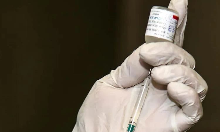 ಲಸಿಕೆಗೆ ಪರದಾಟ..ಖಾಸಗಿಯತ್ತ ನೋಟ