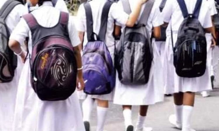 ದಸರಾ ನಂತರವೇ ವಿದ್ಯಾರ್ಥಿಗಳಿಗೆ ಸಮವಸ್ತ್ರ ವಿತರಣೆ!