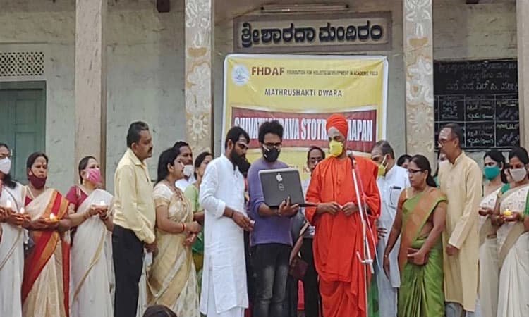 ಡಾ| ಶಿವಕುಮಾರಸ್ವಾಮೀಜಿ ಜೀವನ ಸಾಧನೆ ಸಿಡಿ ಬಿಡುಗಡೆ