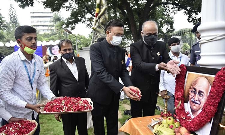 ಕೊರೊನಾ ವಾರಿಯರ್ಸ್‌ಗೆ ಪಾಲಿಕೆಯಿಂದ ಸನ್ಮಾನ