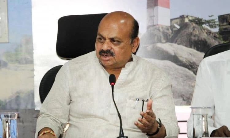 ಇನ್ಮುಂದೆ ಸರಕಾರಿ ಕಚೇರಿ ಹೊರತು ಪಡಿಸಿ ಉಳಿದೆಡೆ ಗಾರ್ಡ್‌ ಆಫ್‌ ಹಾನರ್‌ ಬೇಡ  : ಸಿಎಂ