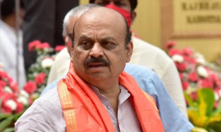 ದೇವೇಗೌಡರನ್ನು ಭೇಟಿ ಮಾಡಿದ್ದರಲ್ಲಿ ಯಾವುದೇ ರಾಜಕೀಯವಿಲ್ಲ: ಸಿಎಂ ಬೊಮ್ಮಾಯಿ