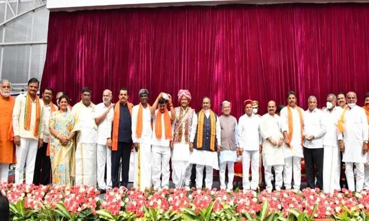 ಪ್ರಬಲ ಖಾತೆ ಮೇಲೆ ಹಿರಿಯರ ಕಣ್ಣು