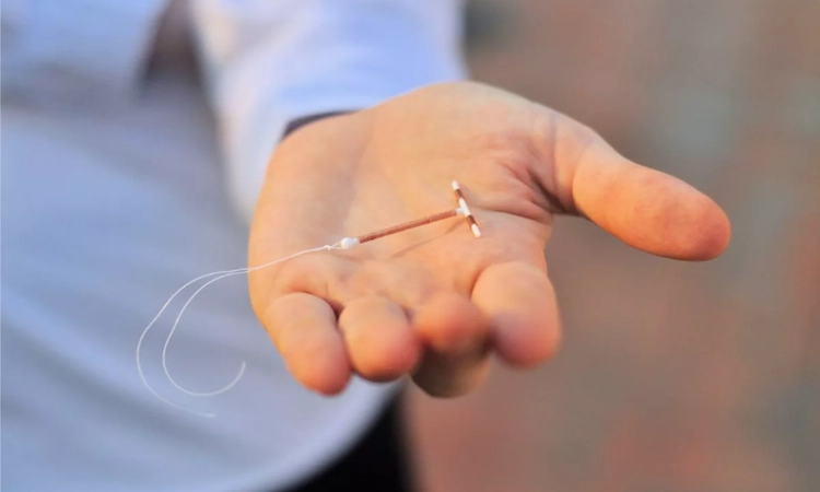 Baby born holding failed contraceptive coil, doctor shares viral photos