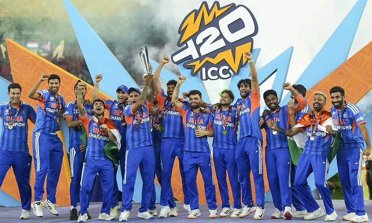 World Cup winning India receive INR 25 crore as prize money