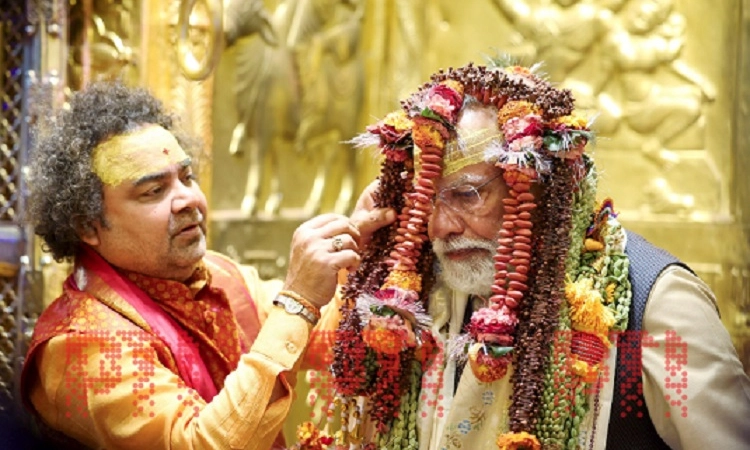 Offering prayers at Kashi Vishwanath always gives great satisfaction: PM Modi