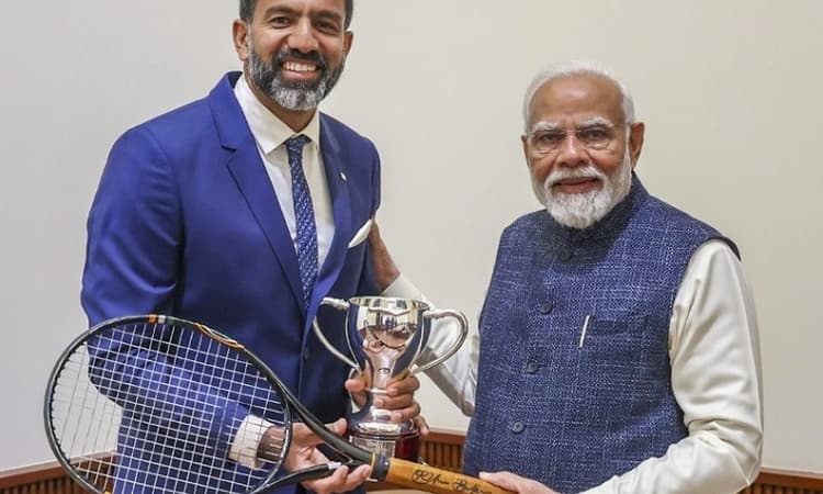 KSLTA honours Grand Slam champion Rohan Bopanna