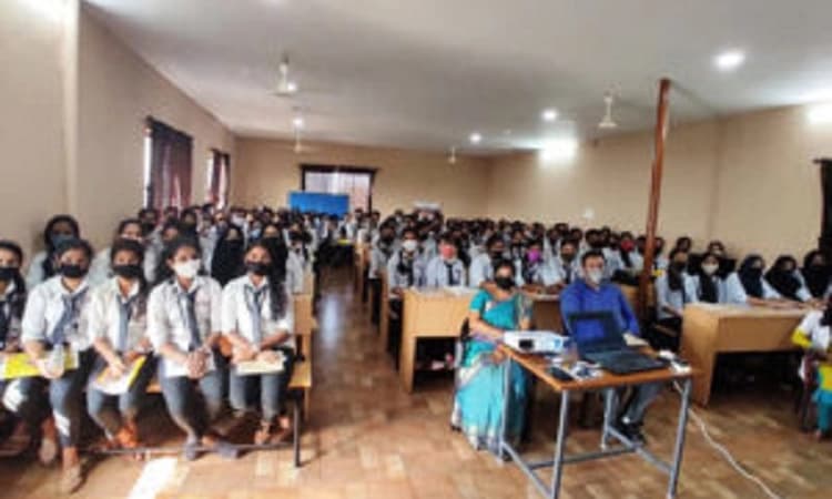 Udupi: 12 students of Netra Jyothi College achieve ranks in RGUHS paramedical degree examinations