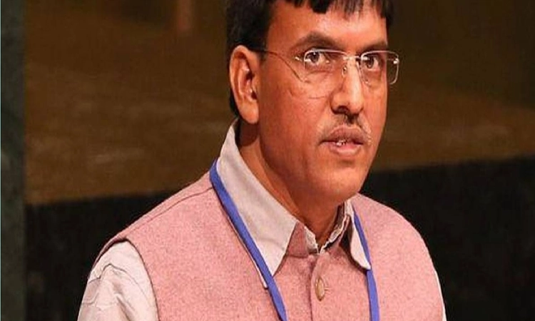 Modi govt pro-poor, pro-farmers but industry friendly: Mansukh Mandaviya