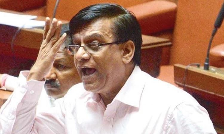 Rayareddy says he is front runner from Lingayat community for CM’s post in K’taka