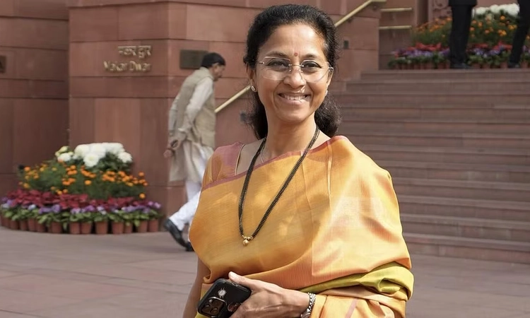 Phone, WhatsApp hacked, claims Supriya Sule; police complaint filed