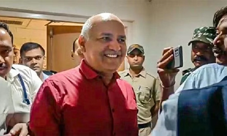 ‘First tea of independent morning’: Sisodia day after release from jail