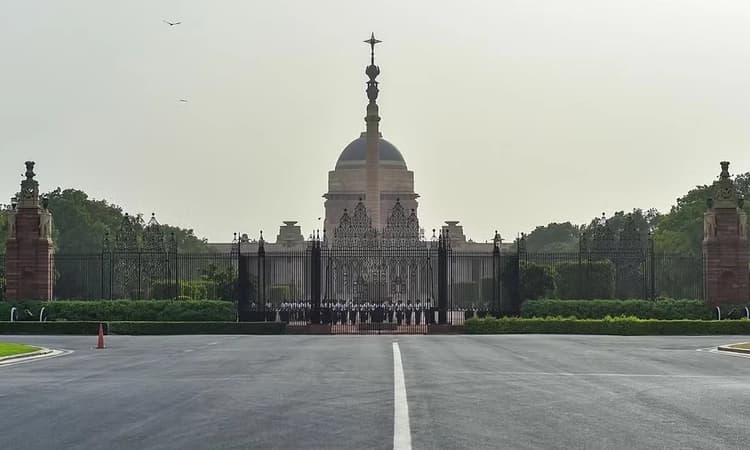 Rashtrapati Bhavan’s ‘Durbar Hall’ renamed ‘Ganatantra Mandap’, ‘Ashok Hall’ becomes ‘Ashok Mandap’