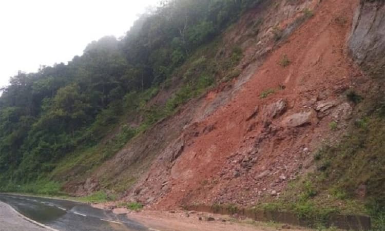 Madikeri: Traffic restrictions on NH 275 due to landslide risk