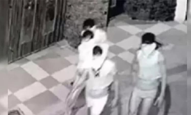 Infamous &#8216;Chaddi gang&#8217; finally arrested