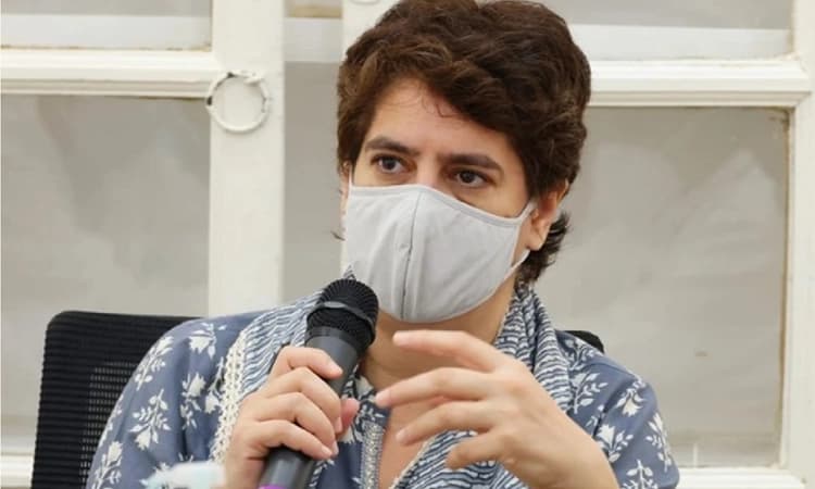 Rahul &#8216;mercilessly attacked&#8217; for raising questions, says Priyanka Gandhi