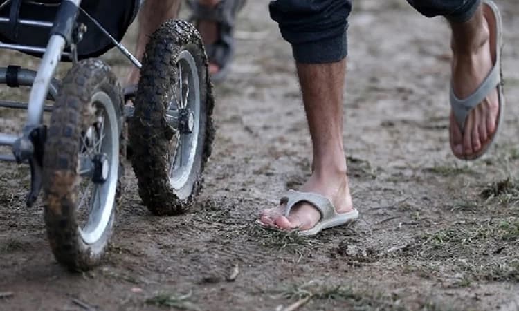 B&#8217;luru:  Denied pay by employer, migrant workers walk, hitch-hike 1,000 km in 7 days to return home in Odisha