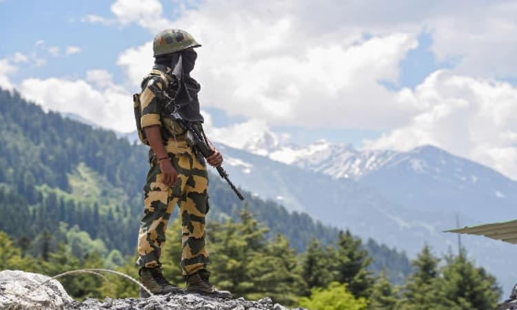 Indian armed forces counted among best in world, thanks to indomitable courage of veterans: Army chief