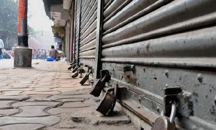 Shops closed in Pune as part of shut-down to protest comments against Shivaji Maharaj, others